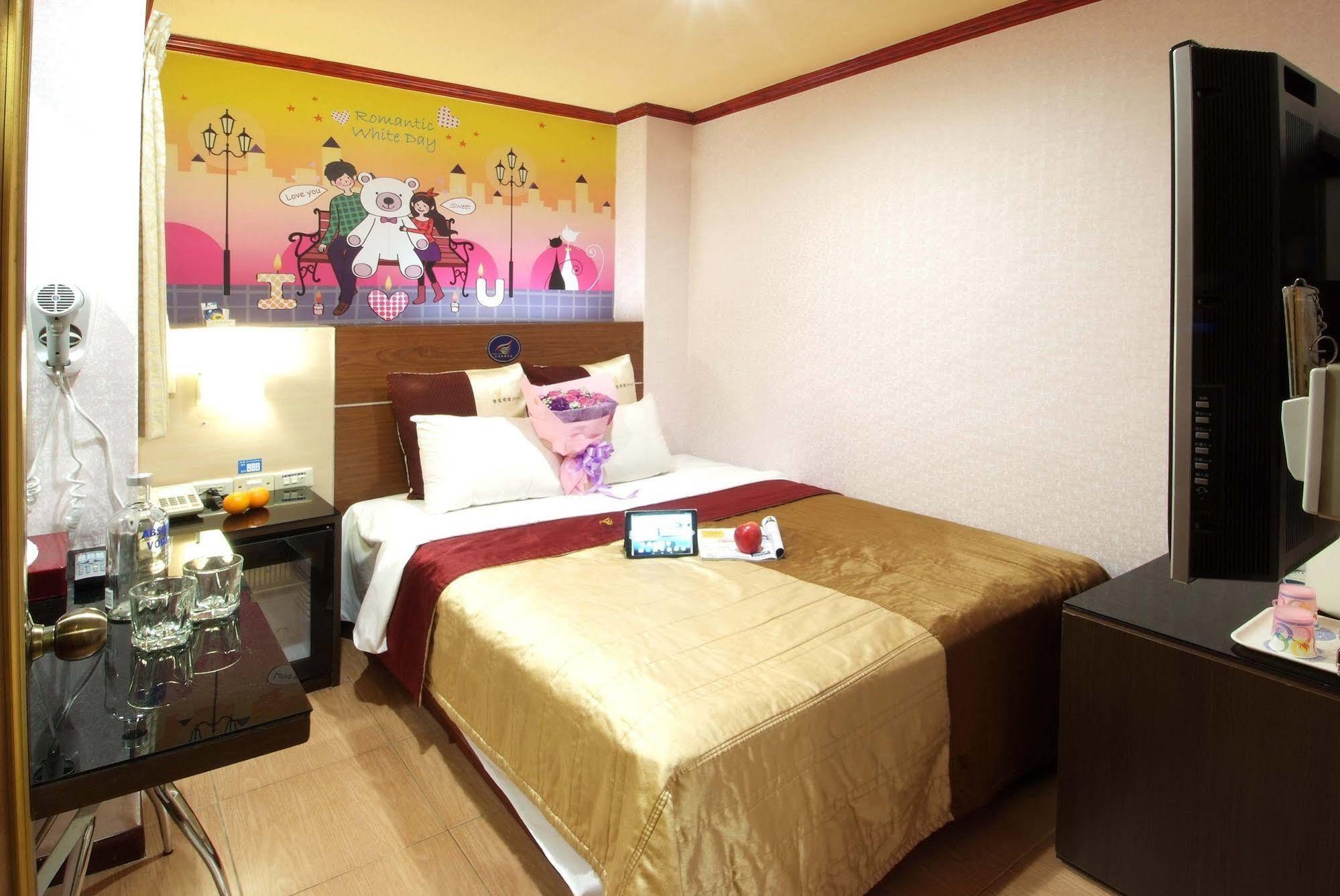 Golden Swallow Hotel Χσιντσού Εξωτερικό φωτογραφία